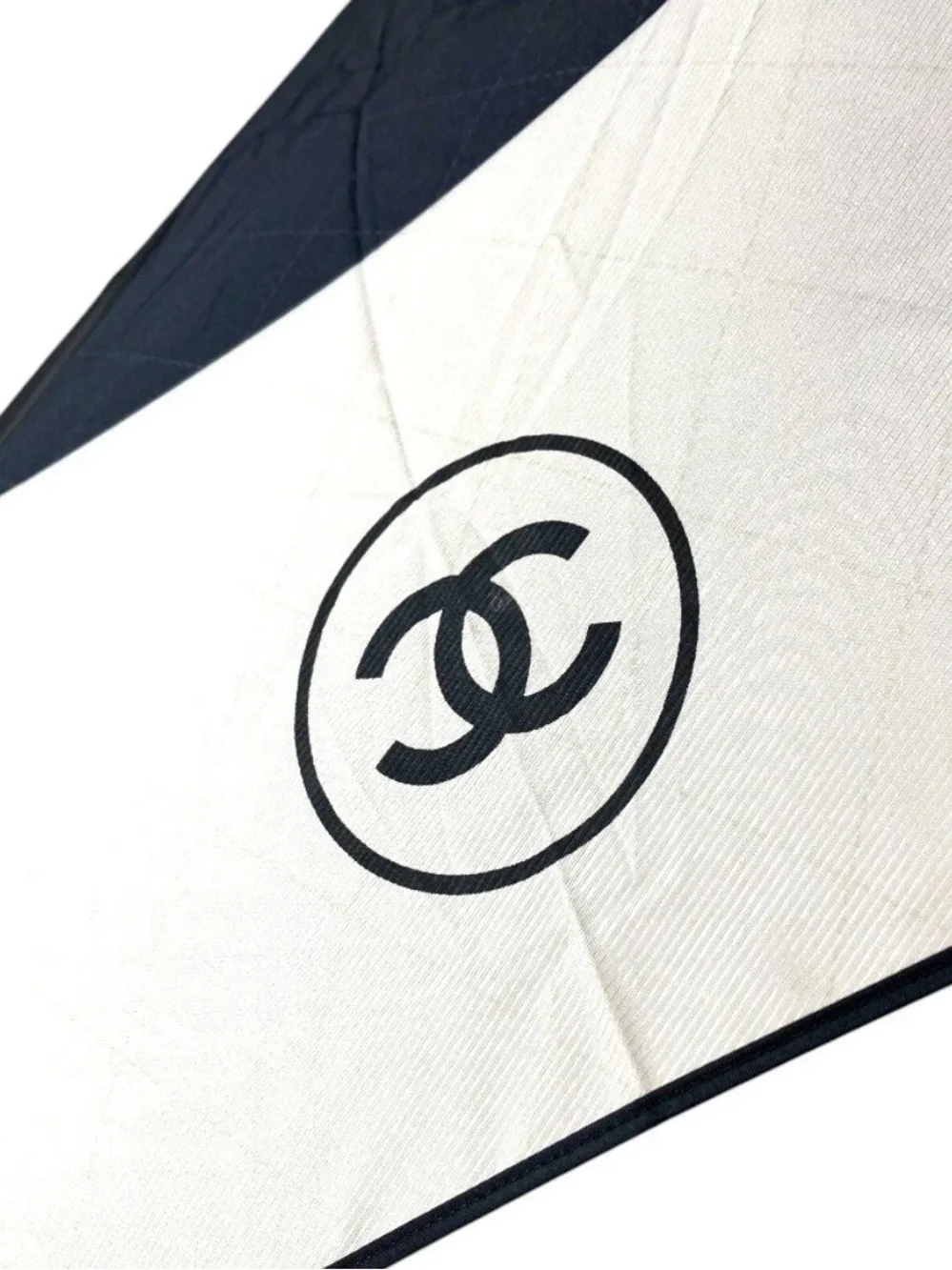 CHANEL CC Mark Compact Retractable Umbrella w/ Sleeve & Quilted Chain Case Bag